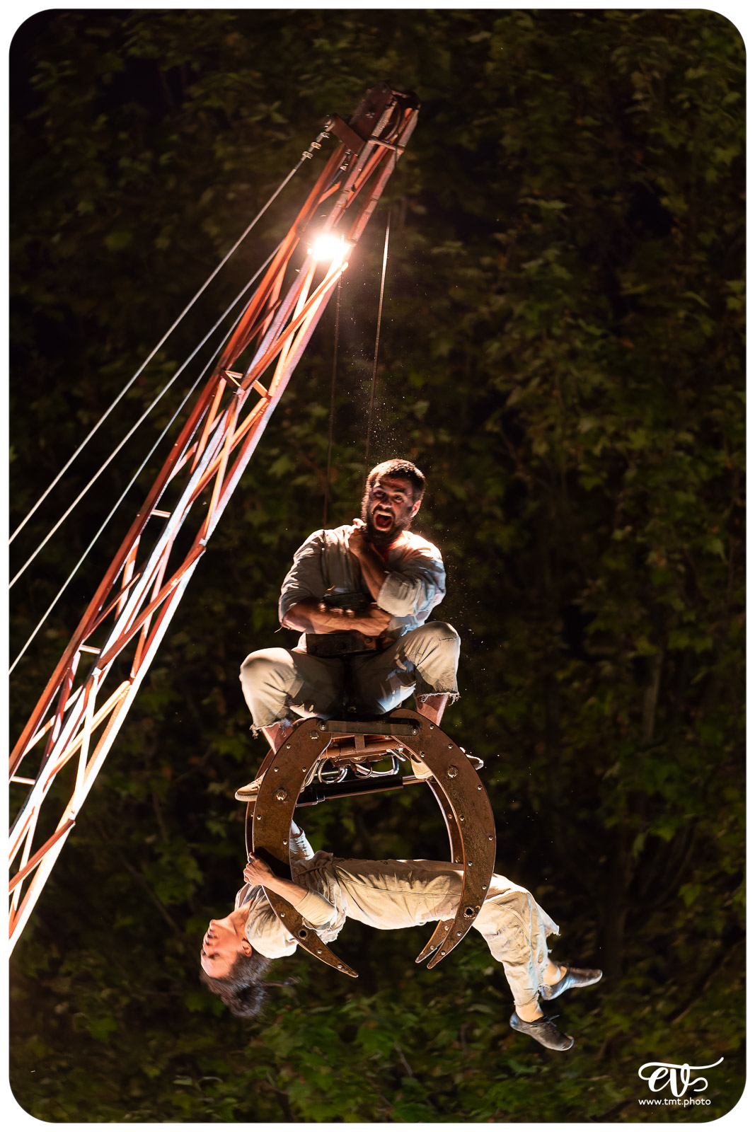 DE CHAIR ET D'ACIER (CIE 100 RACINES)